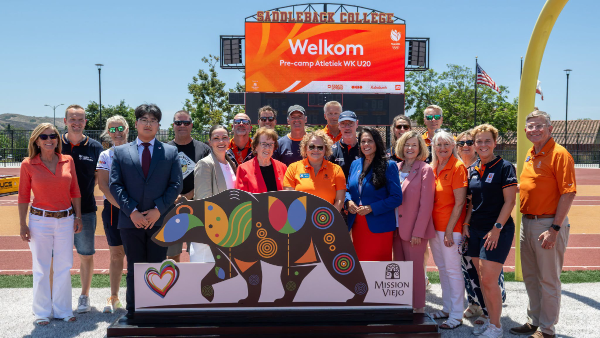 Mission Viejo City officials welcome TeamNL